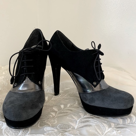 💵 SALE* Stuart Weitzman Lace Up Platform Heels - Picture 2 of 10